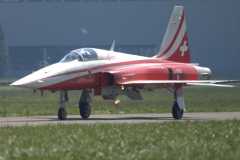 Patrouille-de-suisse_landing-laurent-bosch